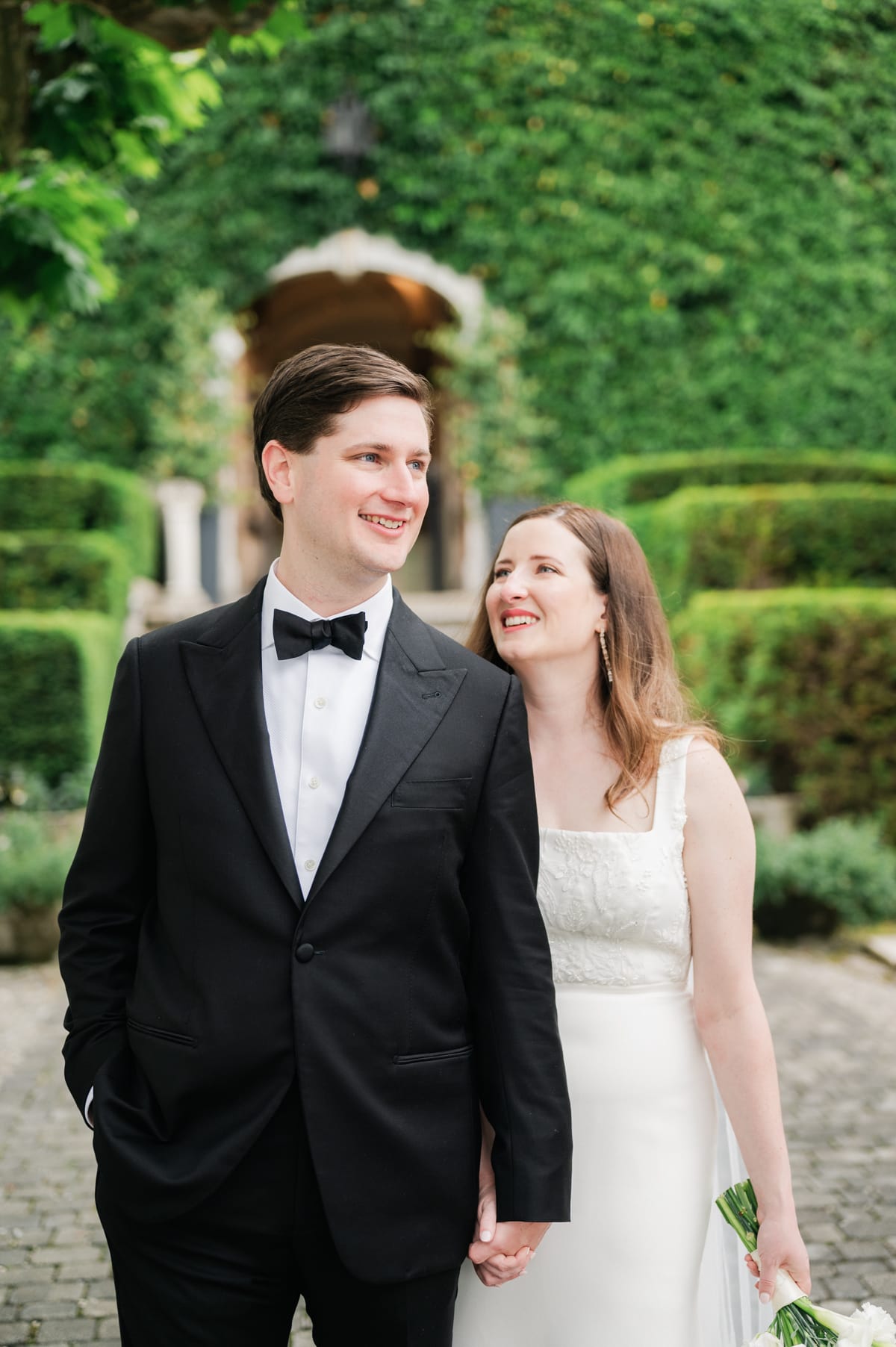 Photo de couple mariage Abbaye de Talloires